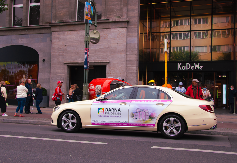 advertising Berlin taxi Kudamm